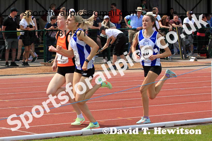 Womens Under-17s 1500 metres, 2022 Northern Inter Counties U17s and U15s Track and Field, York, Thursday, June 2nd. Photo: David T. Hewitson/Sports for All Pics